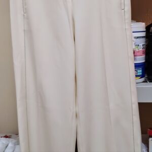 BCBG dressy white pants